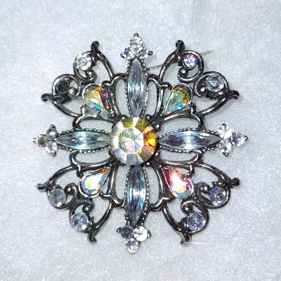 Vintage Rhinestone Aurora Borealis Brooch 22$